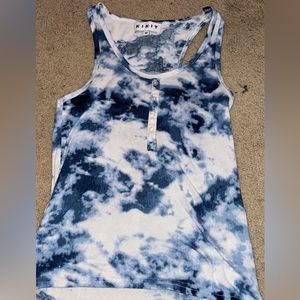Kikit Tank top
